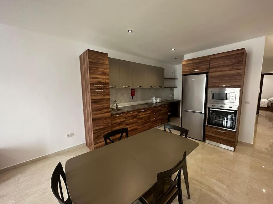Bright 1 Bedroom Apartment In Noah Apartments, Gzira מראה חיצוני תמונה