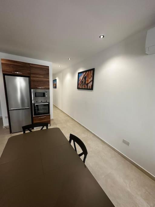 Bright 1 Bedroom Apartment In Noah Apartments, Gzira מראה חיצוני תמונה